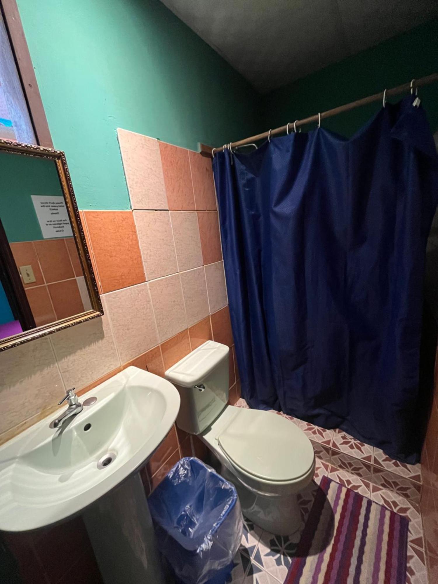 Valerie Emanuel Apartments بوكاس تاون المظهر الخارجي الصورة