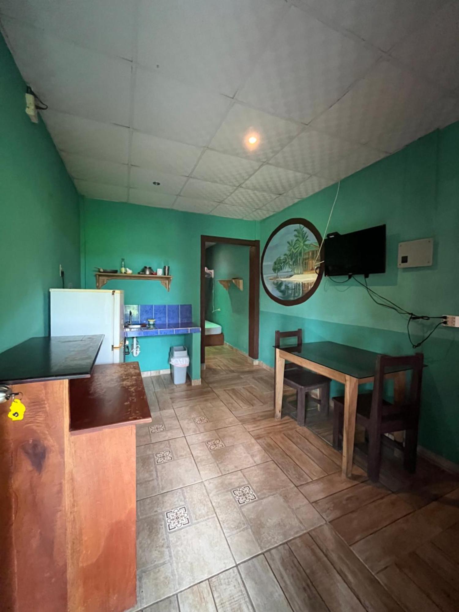 Valerie Emanuel Apartments بوكاس تاون المظهر الخارجي الصورة