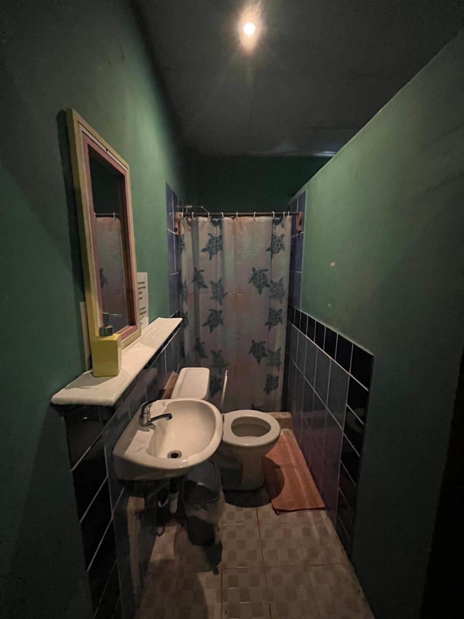 Valerie Emanuel Apartments بوكاس تاون المظهر الخارجي الصورة