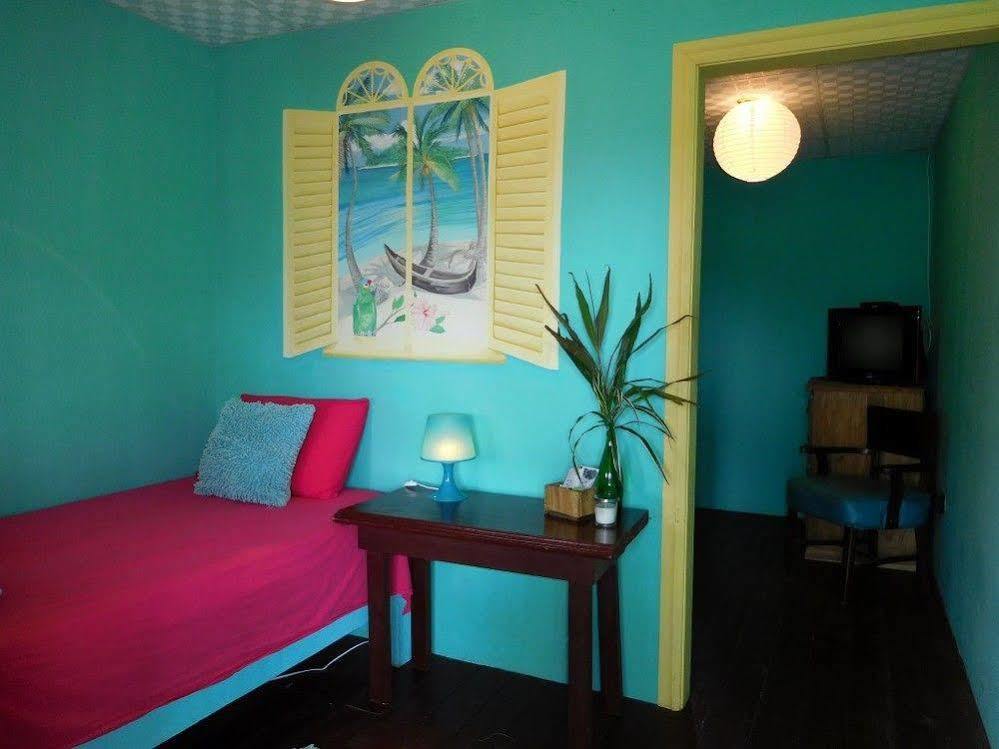 Valerie Emanuel Apartments بوكاس تاون المظهر الخارجي الصورة